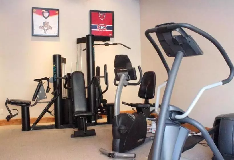 Отель Vail International Condominiums