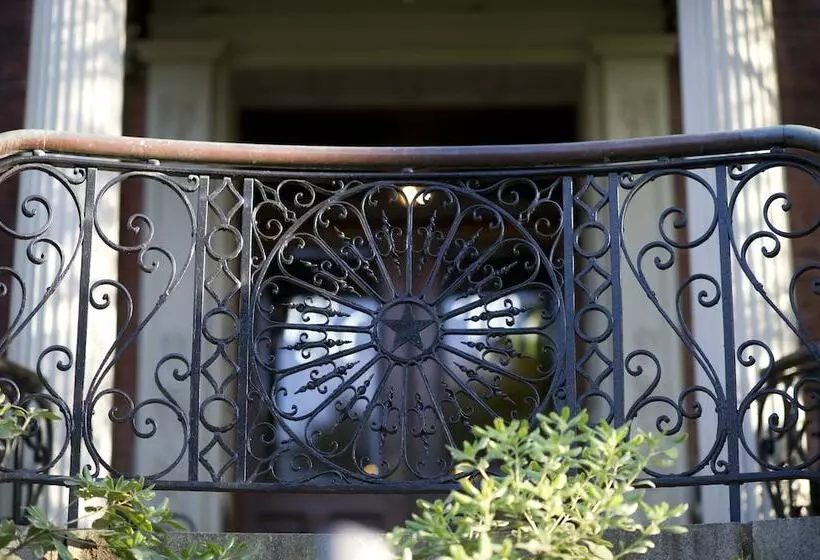 ホテル Wentworth Mansion