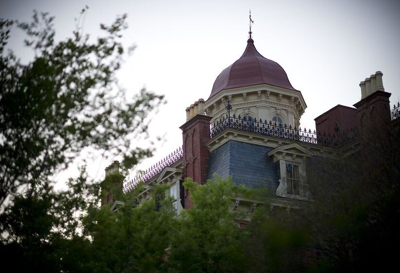 בית מלון כפרי Wentworth Mansion