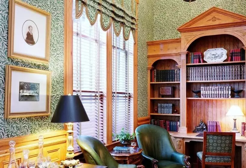 ホテル Wentworth Mansion