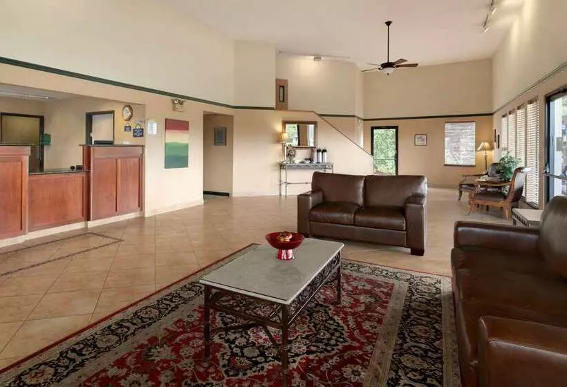 汽车旅馆  Colony Inn