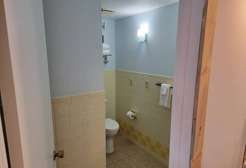 فندق على الطريق Silver Ridge Lodge