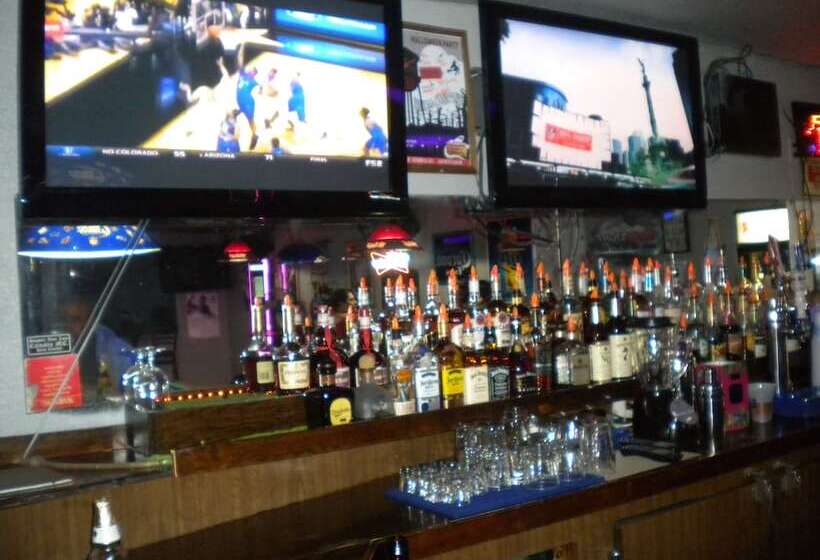 فندق على الطريق Wasco Inn