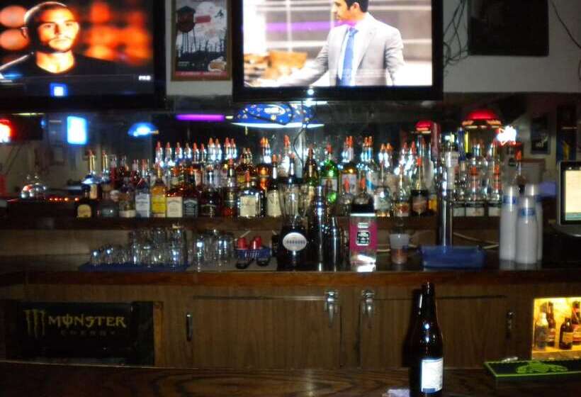 فندق على الطريق Wasco Inn