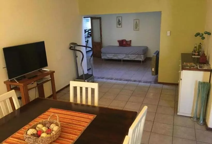 تختخواب و صبحانه Casa Cerca Del Centro Bed&breakfast