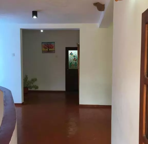 پانسیون Diwanka Villa