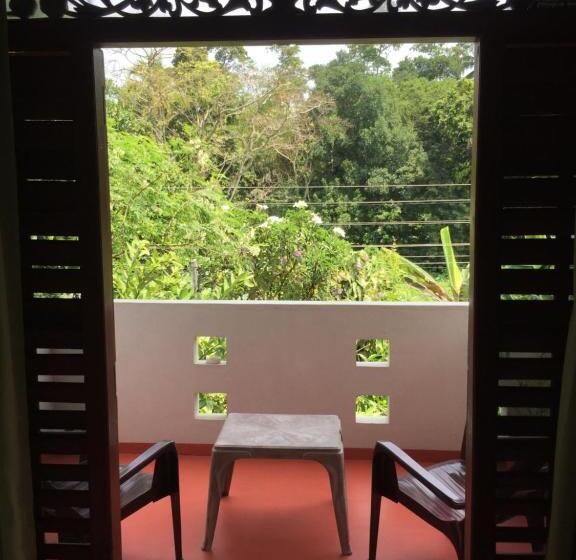 펜션 Diwanka Villa