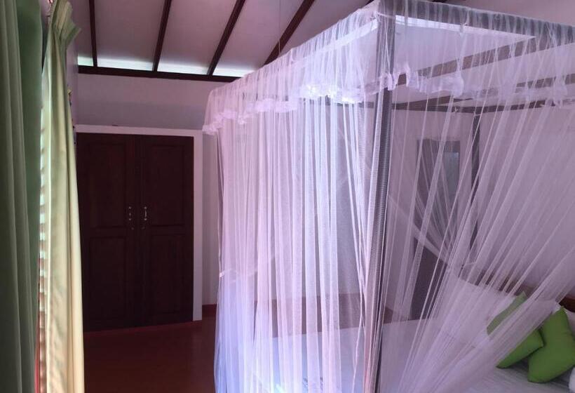 펜션 Diwanka Villa