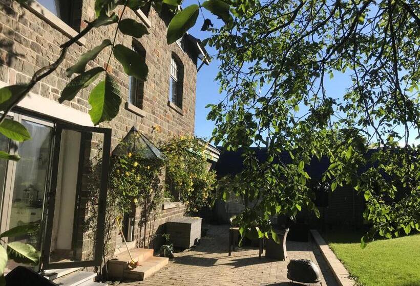 تختخواب و صبحانه L Ancienne Poste