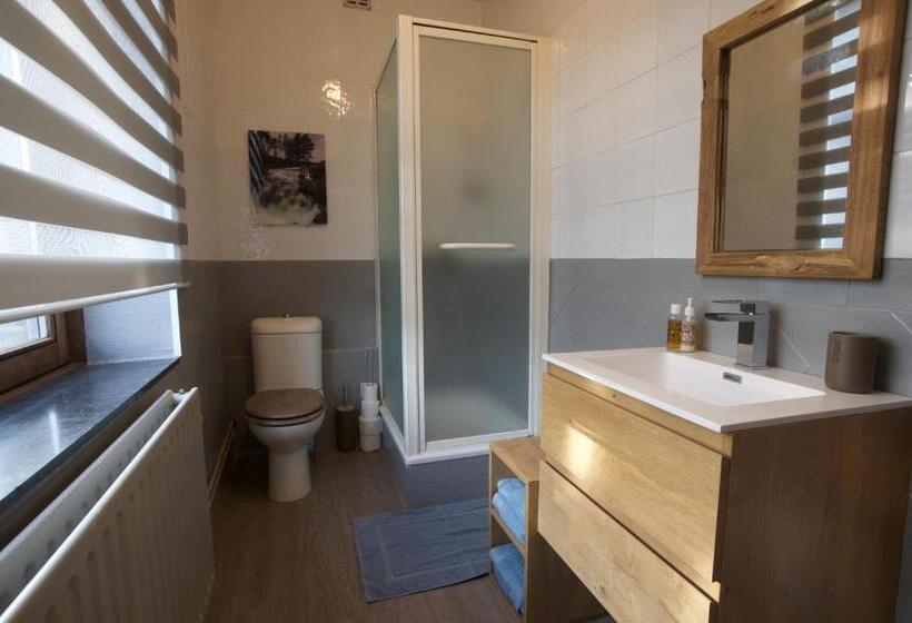 تختخواب و صبحانه L Ancienne Poste