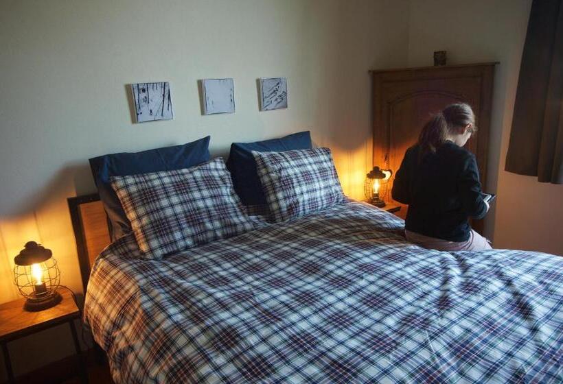 تختخواب و صبحانه L Ancienne Poste