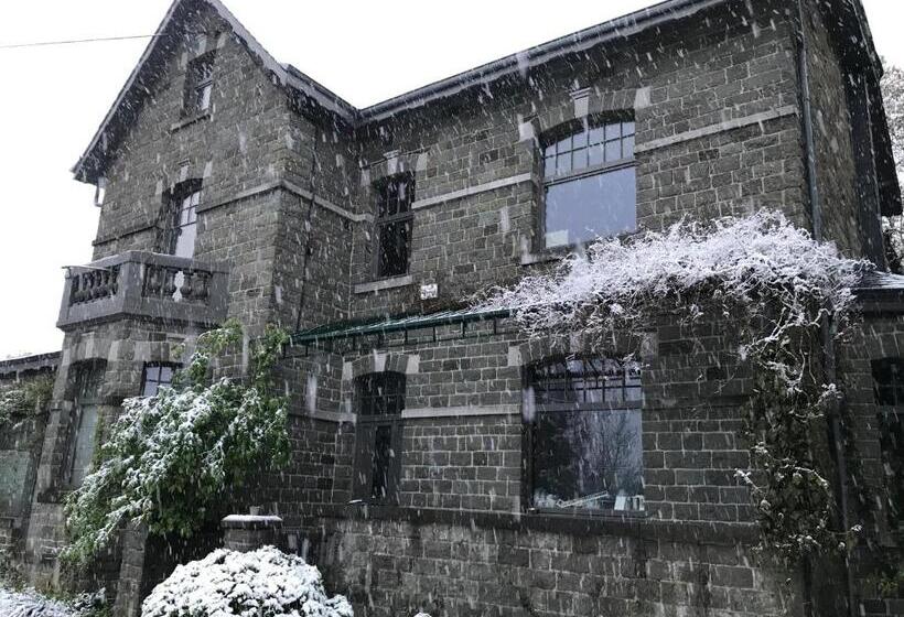 تختخواب و صبحانه L Ancienne Poste