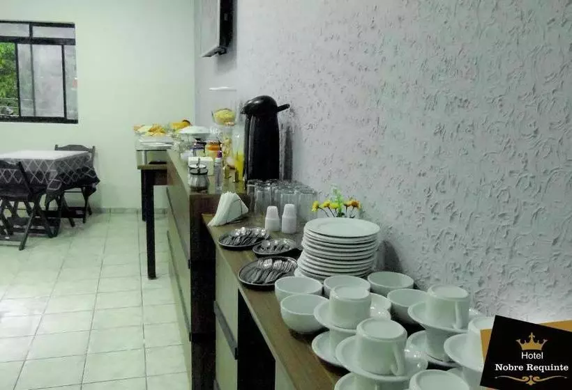 ホテル Nobre Requinte