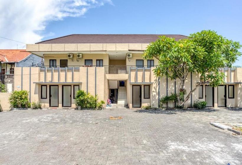 بنسيون Reddoorz @ Jaya Giri Renon