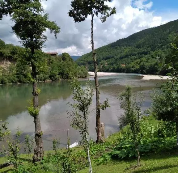 تختخواب و صبحانه Prenoćište Na Drini Foča