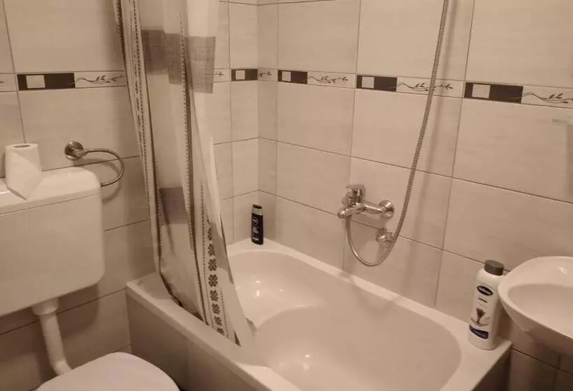 تختخواب و صبحانه Prenoćište Na Drini Foča