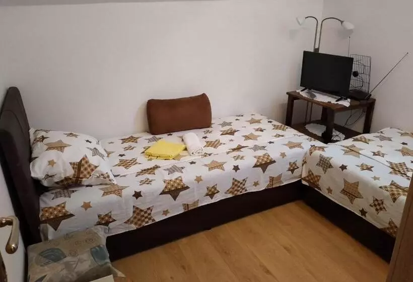 تختخواب و صبحانه Prenoćište Na Drini Foča