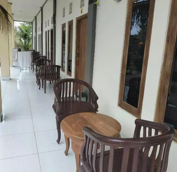 هتل Gio's Place