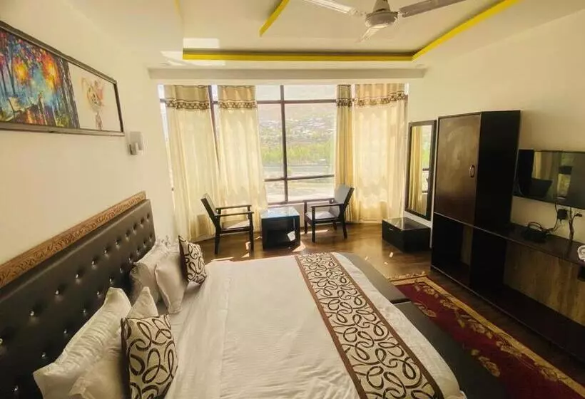 Hotelli The White Castle Kargil