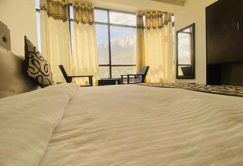 Hotelli The White Castle Kargil