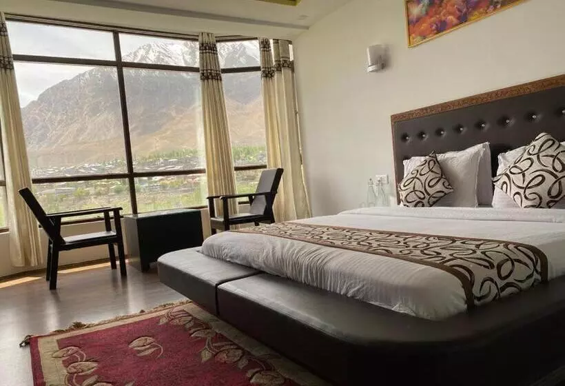 Hotelli The White Castle Kargil
