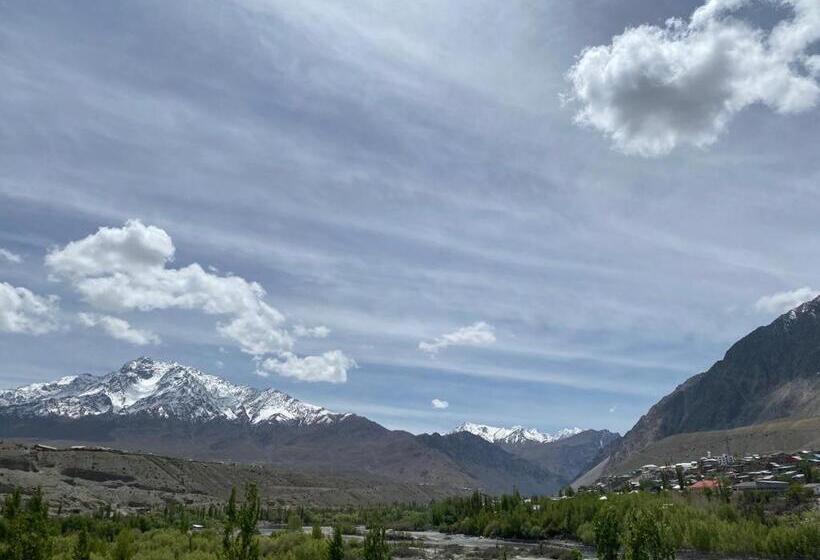 فندق The White Castle Kargil