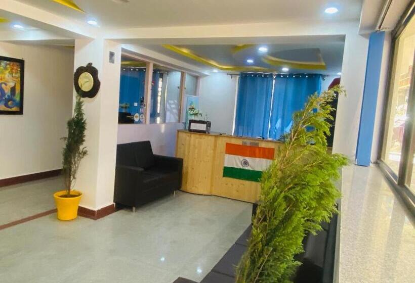 فندق The White Castle Kargil