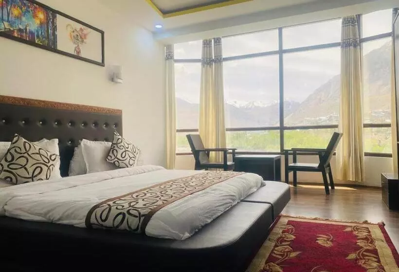 Hotelli The White Castle Kargil