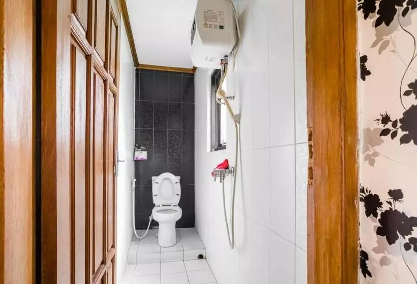 Majatalo Reddoorz Plus @ Purwodadi