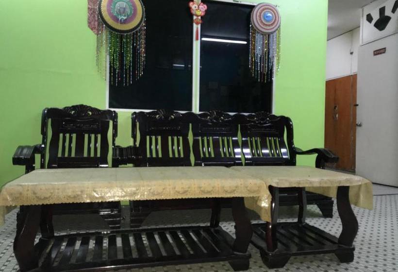 Hôtel Spot On 89927 Villa