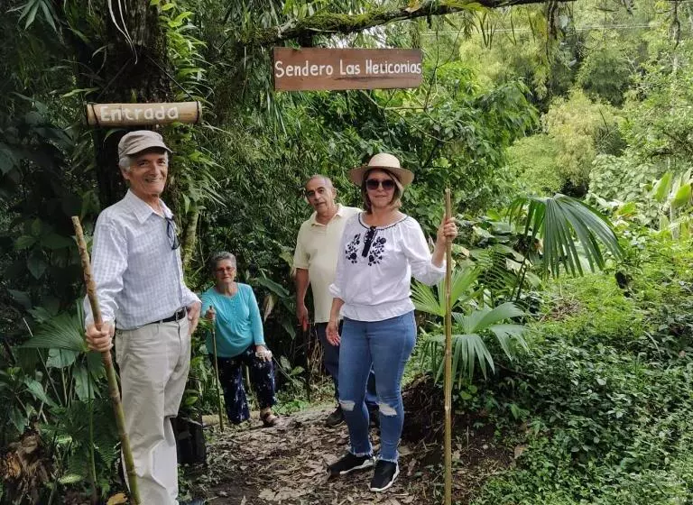 پانسیون La Acuarela, Posada De La Monita