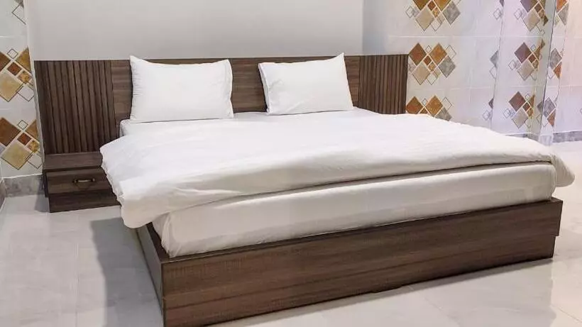 پانسیون Swat Guest House