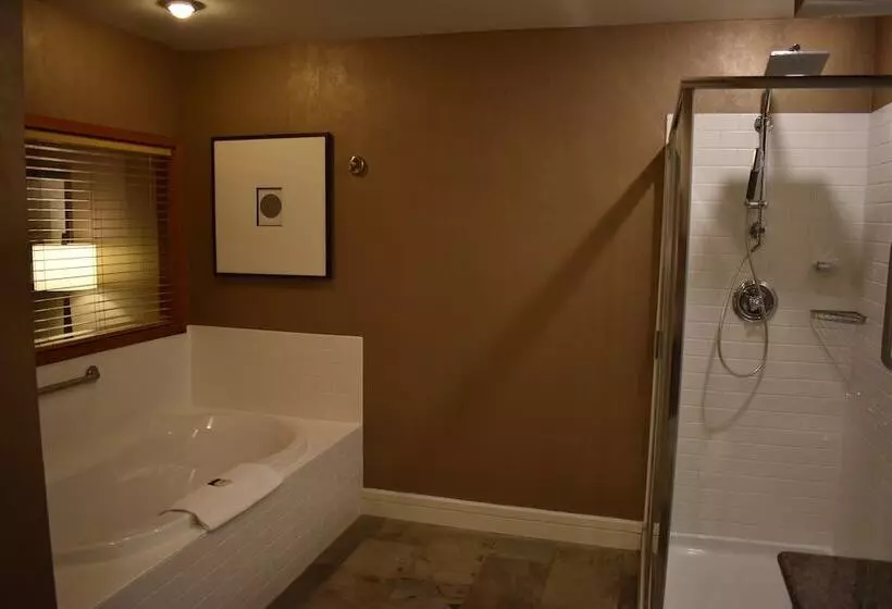 Fairways Hotel On The Mountain