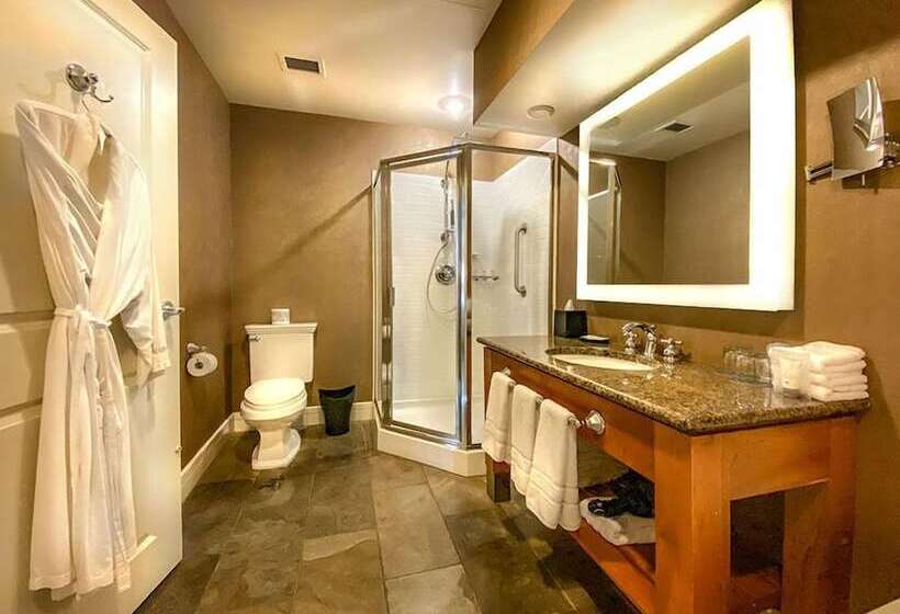 Fairways Hotel On The Mountain