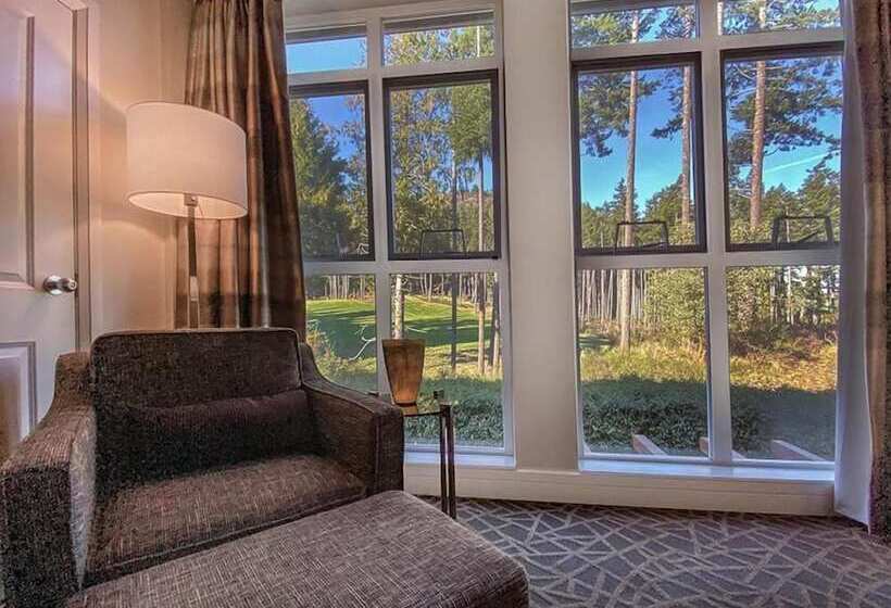 Fairways Hotel On The Mountain