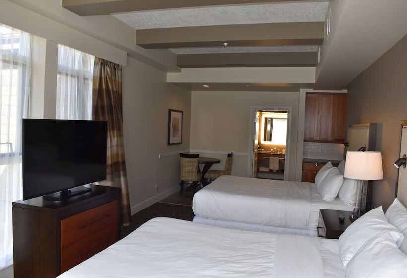 Fairways Hotel On The Mountain