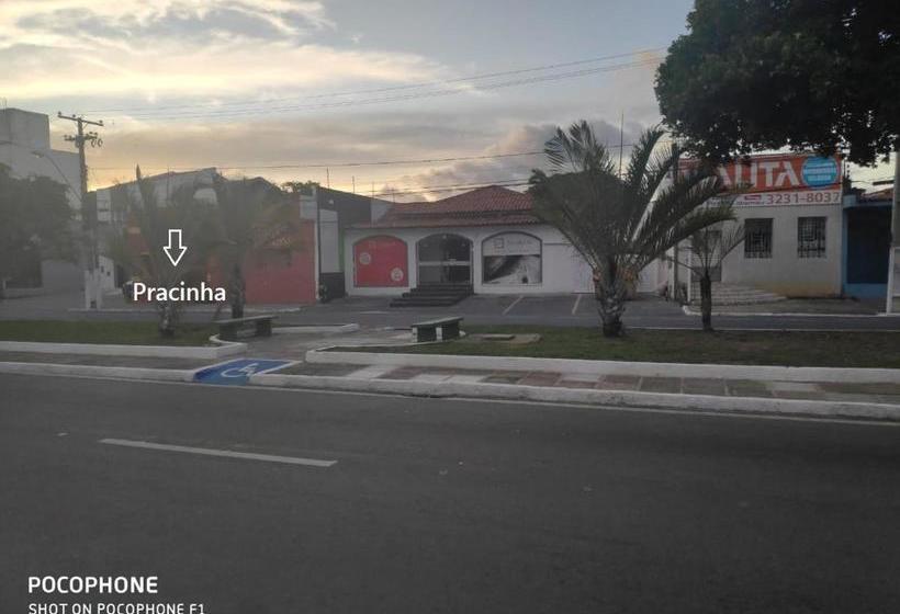 Le Chat Qui Peche Hostel A 150 Metros Da Praia De Pajucara