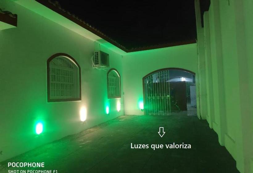 Le Chat Qui Peche Hostel A 150 Metros Da Praia De Pajucara