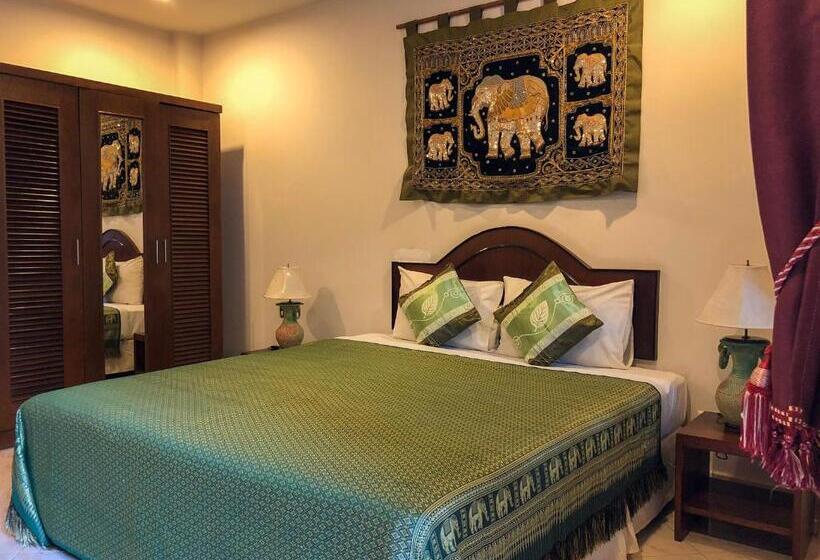 בית מלון כפרי Ginis Beach Resort