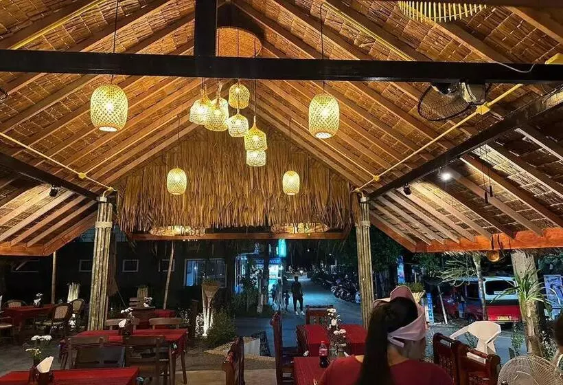هتل Ginis Beach Resort