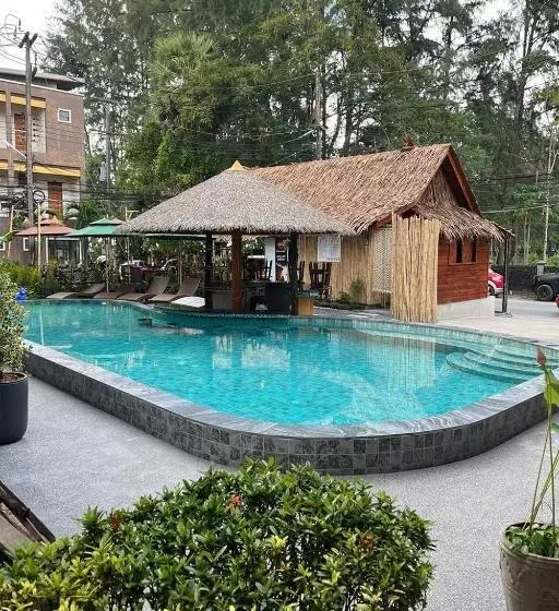 هتل Ginis Beach Resort