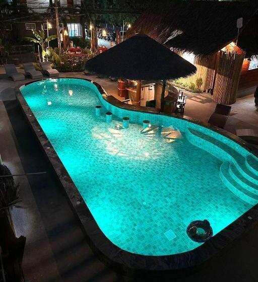 בית מלון כפרי Ginis Beach Resort