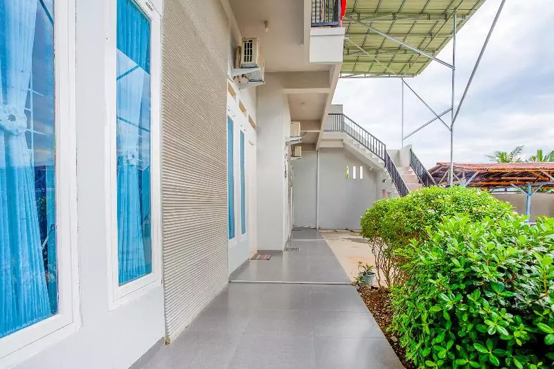 ホテル Oyo 3073 Twin House Syariah
