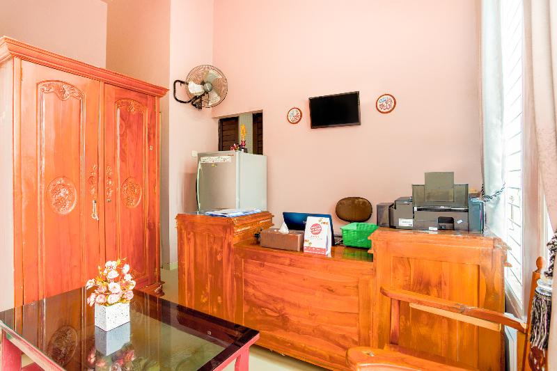 בית מלון כפרי Oyo 3073 Twin House Syariah