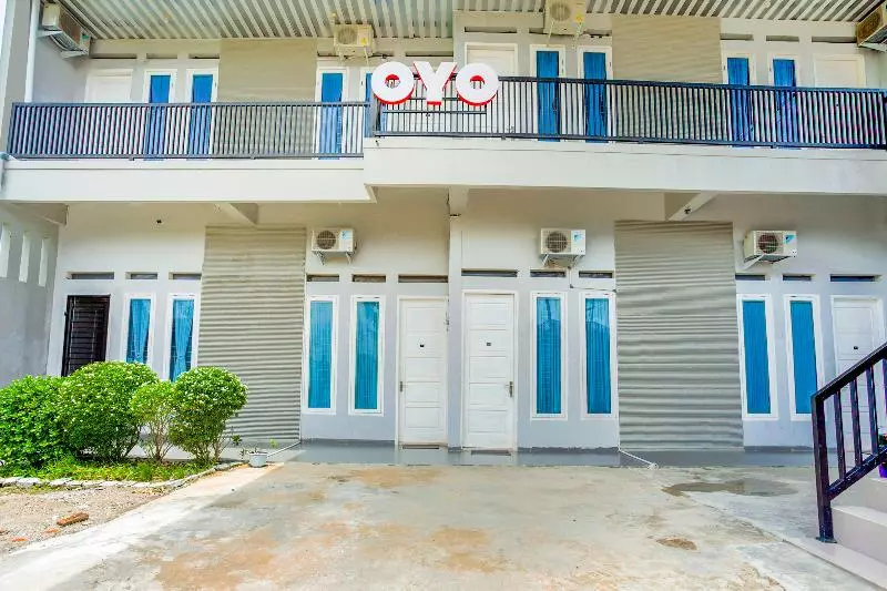 ホテル Oyo 3073 Twin House Syariah