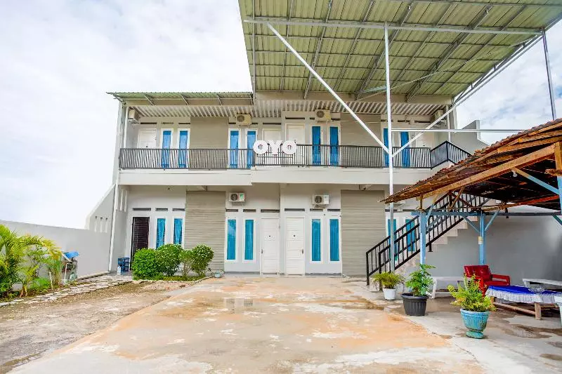 ホテル Oyo 3073 Twin House Syariah