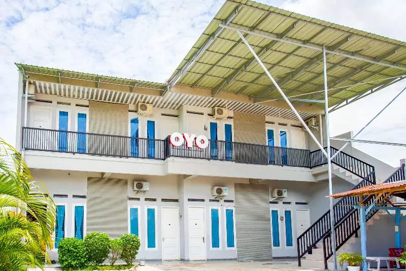 ホテル Oyo 3073 Twin House Syariah