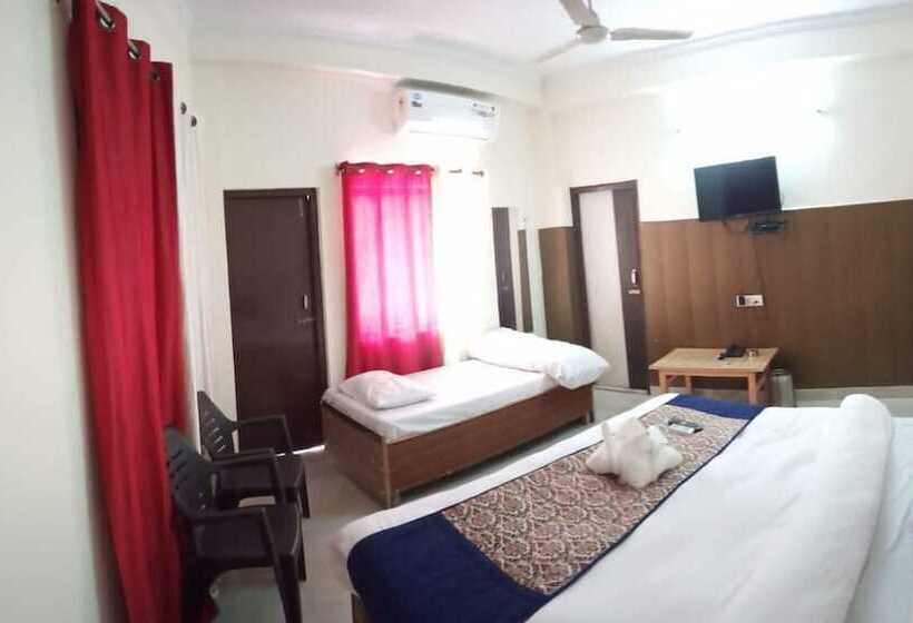 Ln Hotel And Restaurant   Hostel