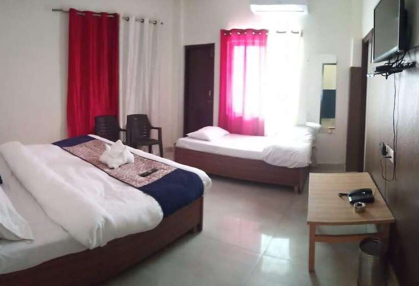 Ln Hotel And Restaurant   Hostel