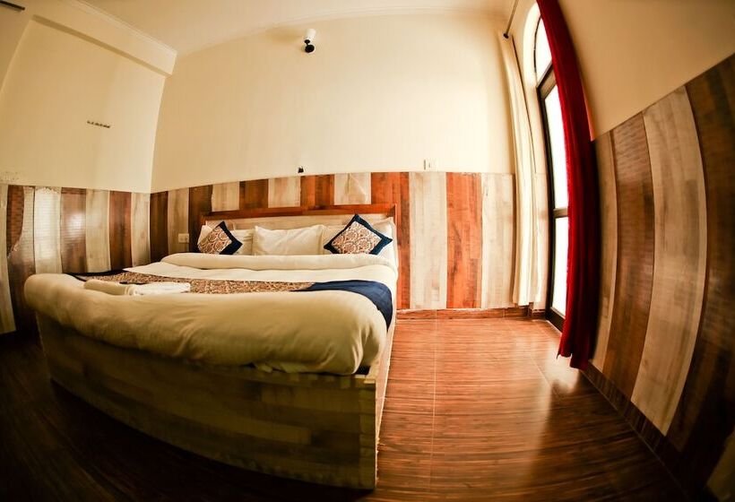 Ln Hotel And Restaurant   Hostel